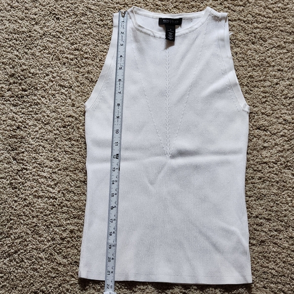 NWOT White House Black Market Sweater Tank Size Small Color white - Picture 2 of 13